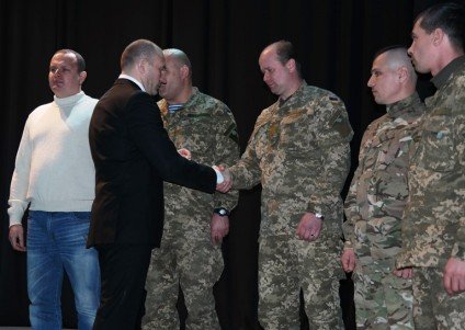 Черкаських воїнів АТО відзначили державними нагородами (СПИСОК, ФОТО) (фото) - фото 3