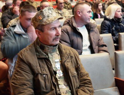 Черкаських воїнів АТО відзначили державними нагородами (СПИСОК, ФОТО) (фото) - фото 4