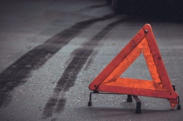 На Уманщині пішохід потрапив під колеса автомобіля. Чоловік загинув