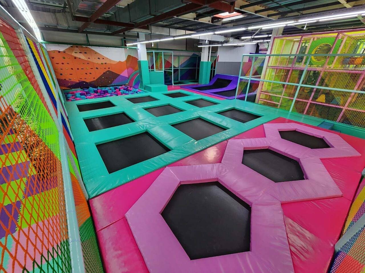 Super Park «V» — парк атракціонів і розваг для всієї сім’ї