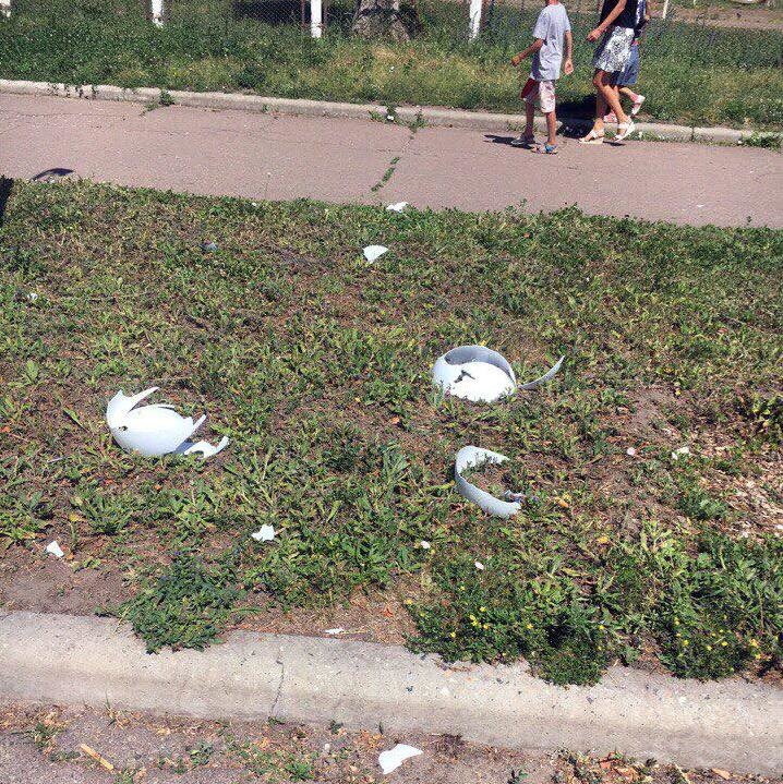 У Черкасах вандали трощать ліхтарі (ФОТО), фото-4 У Черкасах вандали трощать ліхтарі (ФОТО), фото-4