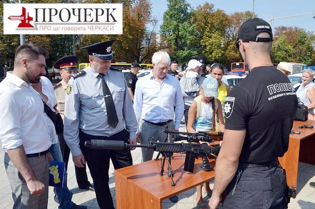 Черкаські поліцейські сьогодні відсвяткували річницю (ФОТО), фото-6 Черкаські поліцейські сьогодні відсвяткували річницю (ФОТО), фото-6