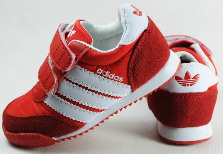 Детский кроссовки спб. Adidas Tokyo кроссовки детские. Adidas 2002 кроссовки детские. Кроссовки адидас детские на мальчика 26 размер. Детские кроссовки adidas 2011.